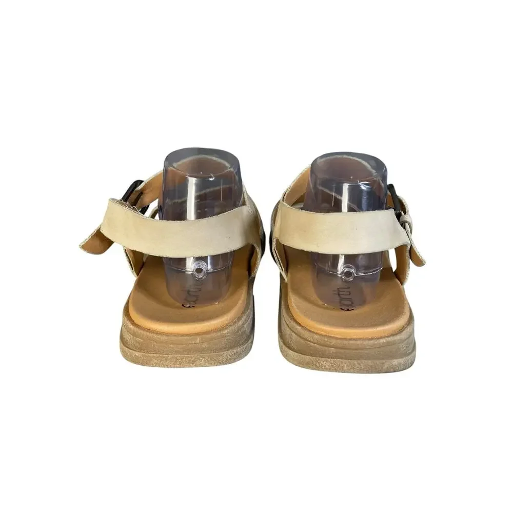 Earth Women’s Lainey Cream Colored Leather Round Toe Flat Sandals Size-12M